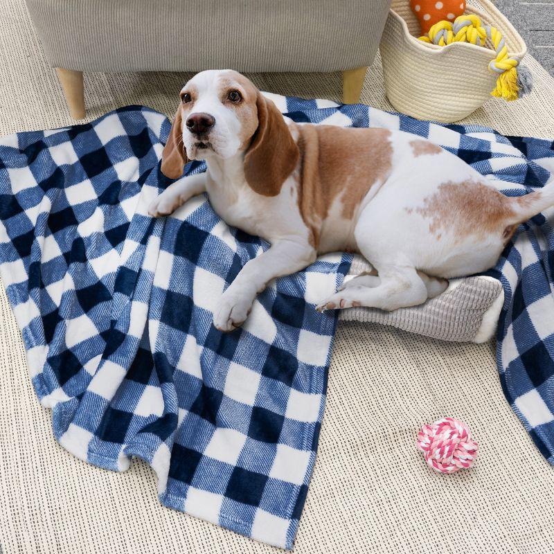 Pavilia Hand Woven Throw Blanket
