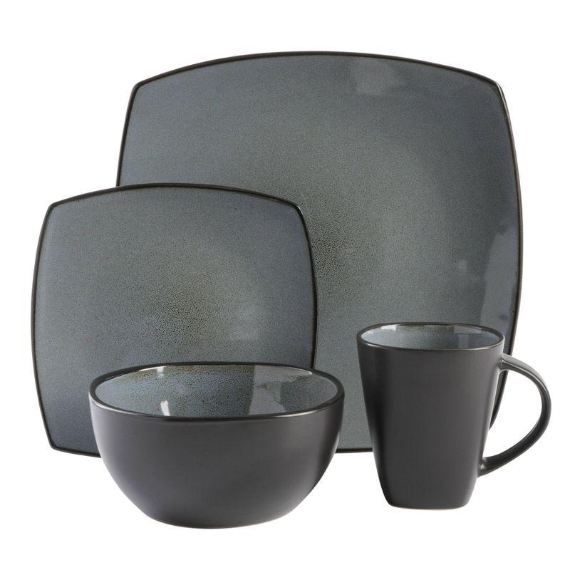 Dinnerware Set
