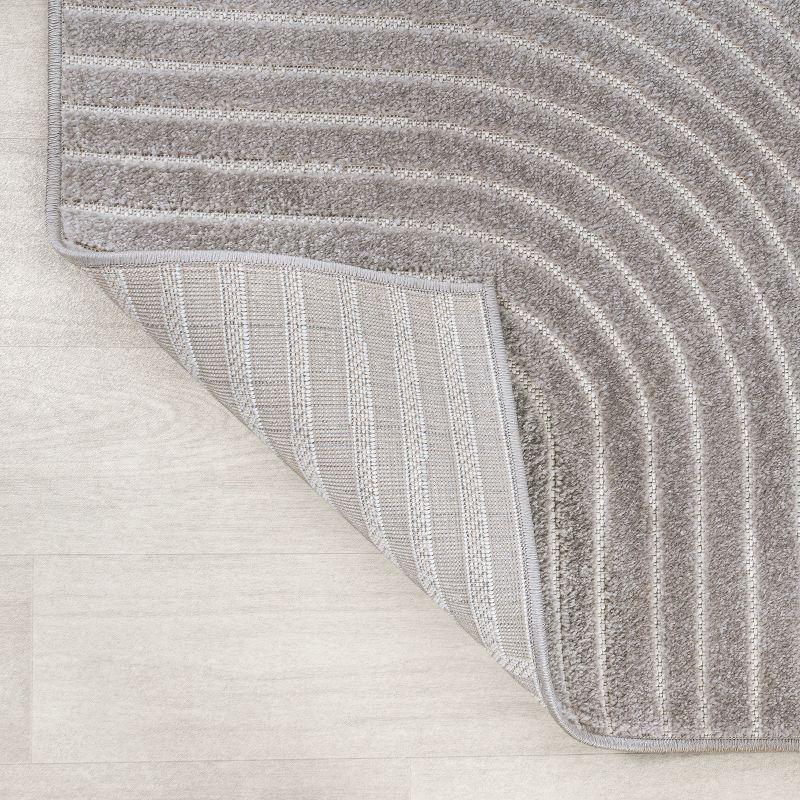 JONATHAN Y Skagen High-Low Minimalist Curve Geometric Gray/Ivory 4 ft. x 6 ft. Indoor/Outdoor Area Rug
