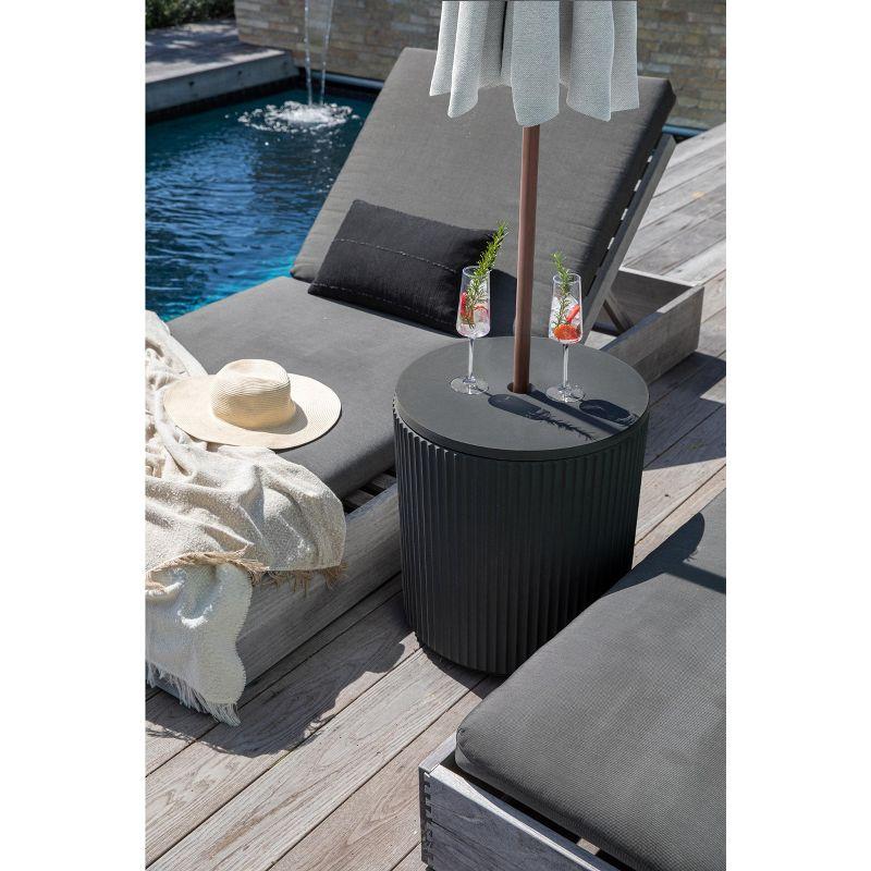 Demi 18.5'' Plastic Outdoor Side Table