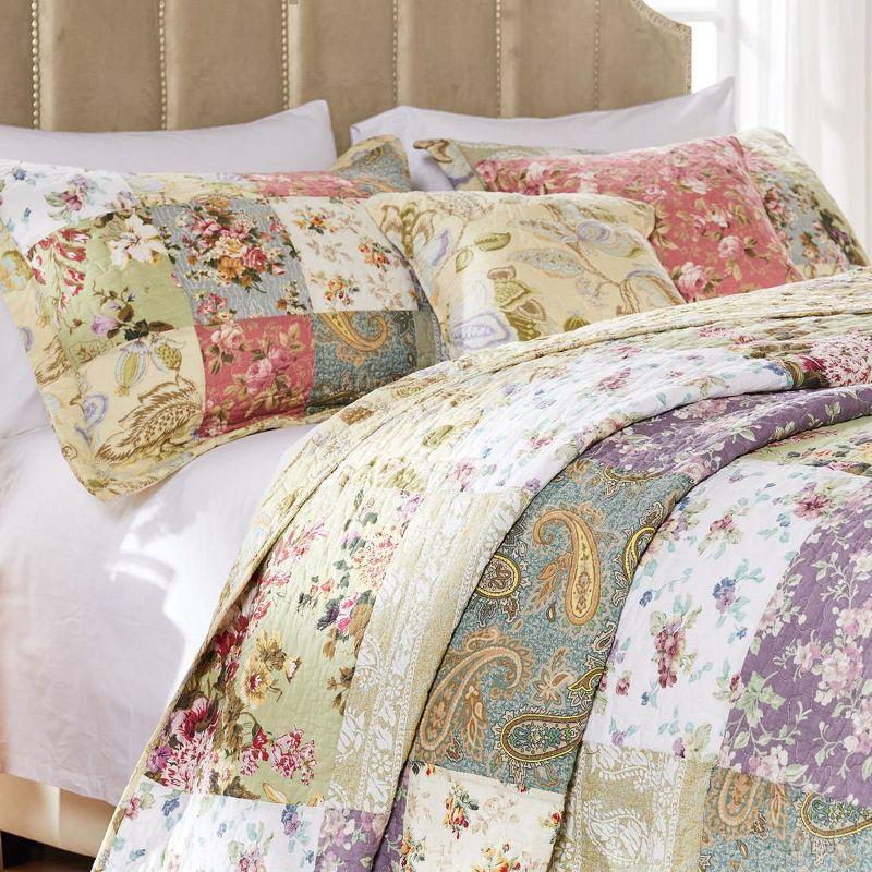 Greenland Home Fashions Blooming Prairie Patchwork Cotton Reversible Quilt Set with Throw Pillows