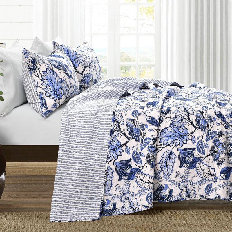 Cynthia Jacobean Blue 320 TC Reversible 3 Piece Quilt Set