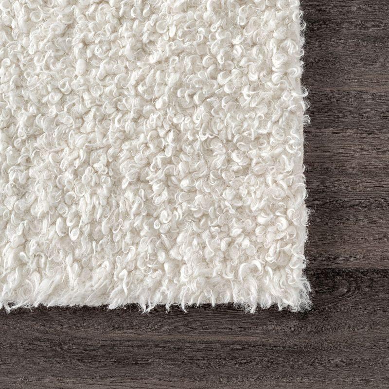 Nuloom Marlow Machine Washable Soft Shaggy Faux Sheepskin Indoor Area Rug