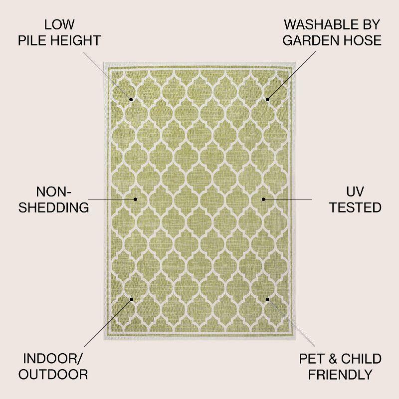 Green and Cream Trellis Flat Woven Indoor/Outdoor Rug, 4' x 6'