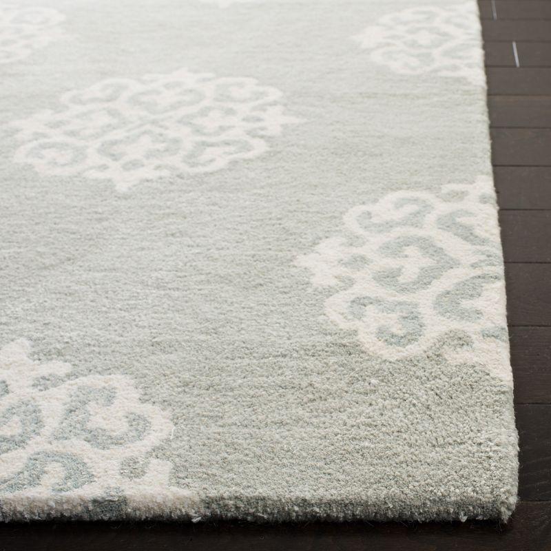 Soho SOH724 Hand Tufted Indoor Area Rug - Grey/Ivory - 6'x9' - Safavieh