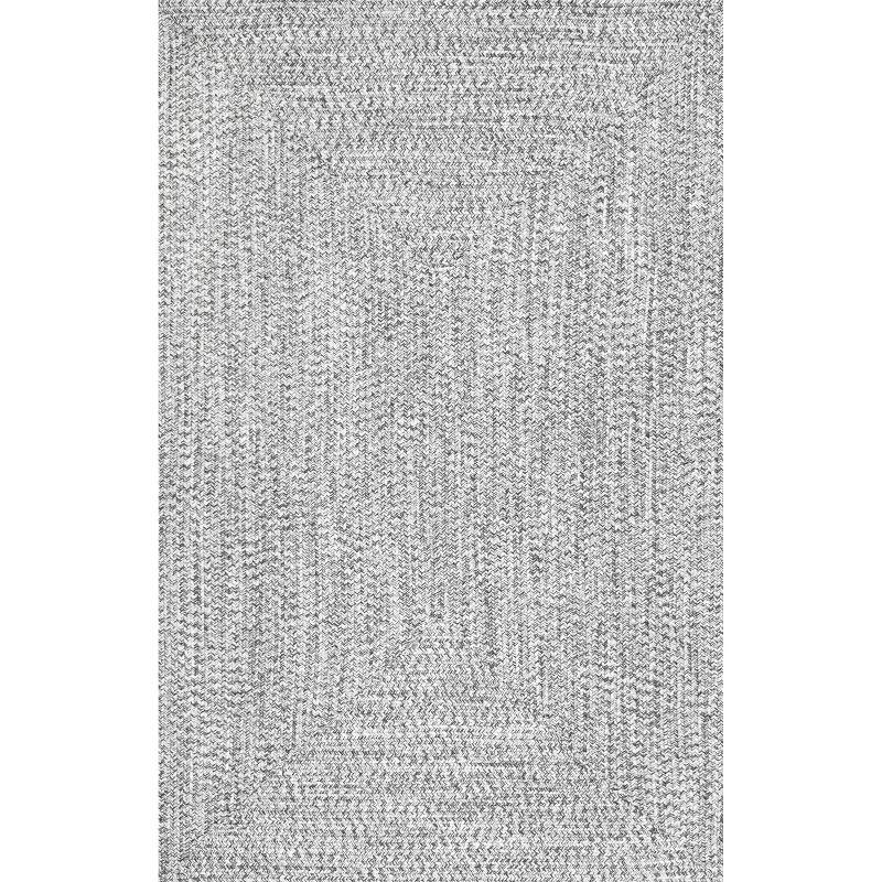 Salt and Pepper Braided Synthetic 5' x 8' Reversible Outdoor Rug