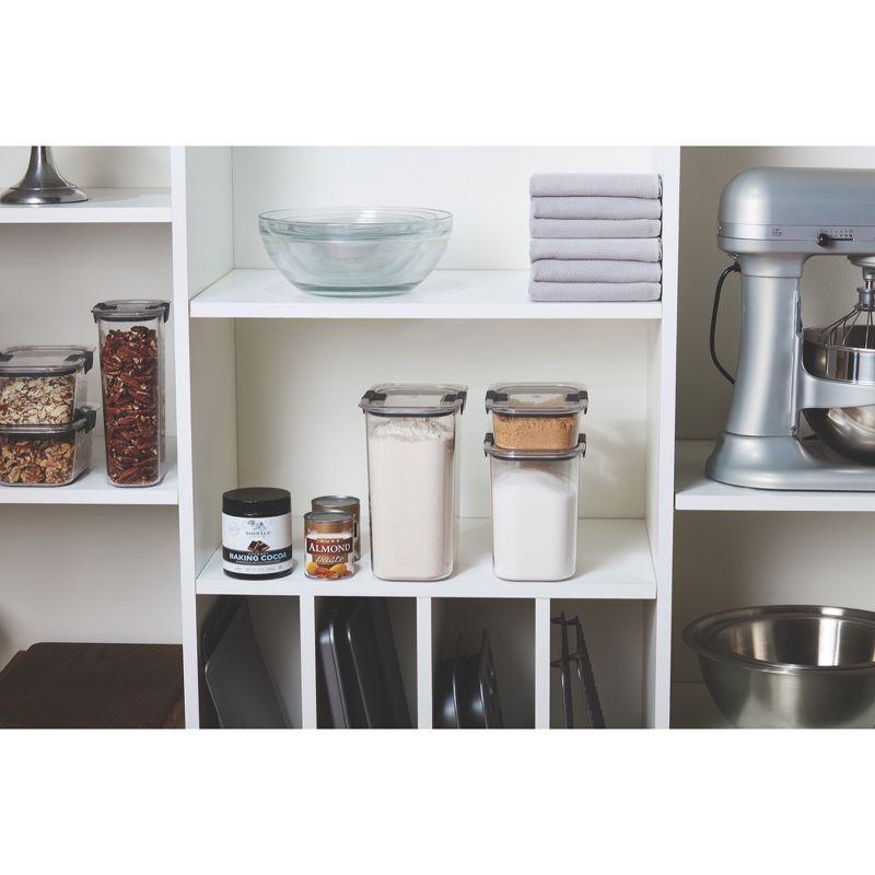 Rubbermaid Brilliance 16 cup Pantry Airtight Food Storage Container: BPA-Free, Clear Plastic, Freezer & Dishwasher-Safe