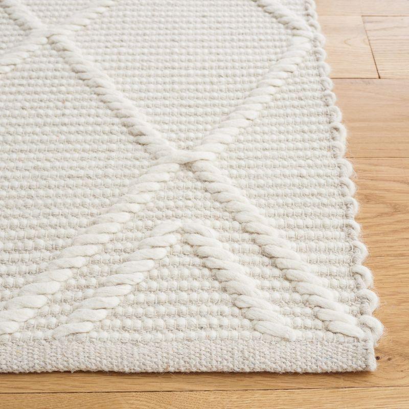 Ivory Geometric Handwoven Wool and Cotton Area Rug, 8' x 10'