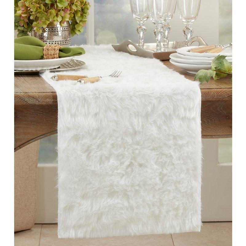 Saro Lifestyle Faux Fur Design Table Runner, 15"x54", White