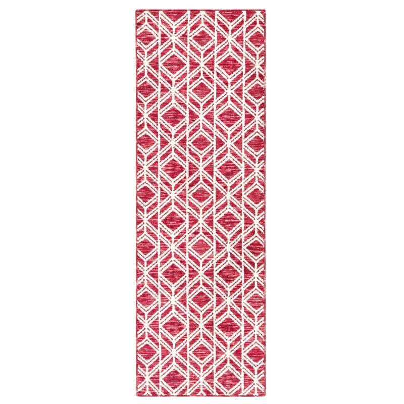 TOWN & COUNTRY EVERYDAY Walker Modern Diamond Everwash Non-Slip Backing Kitchen Mat