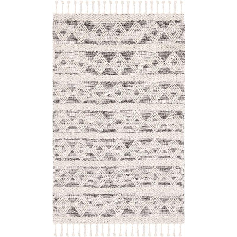 Natura NAT307 Power Loomed Area Rug - Ivory/Black - 4'x6' - Safavieh.