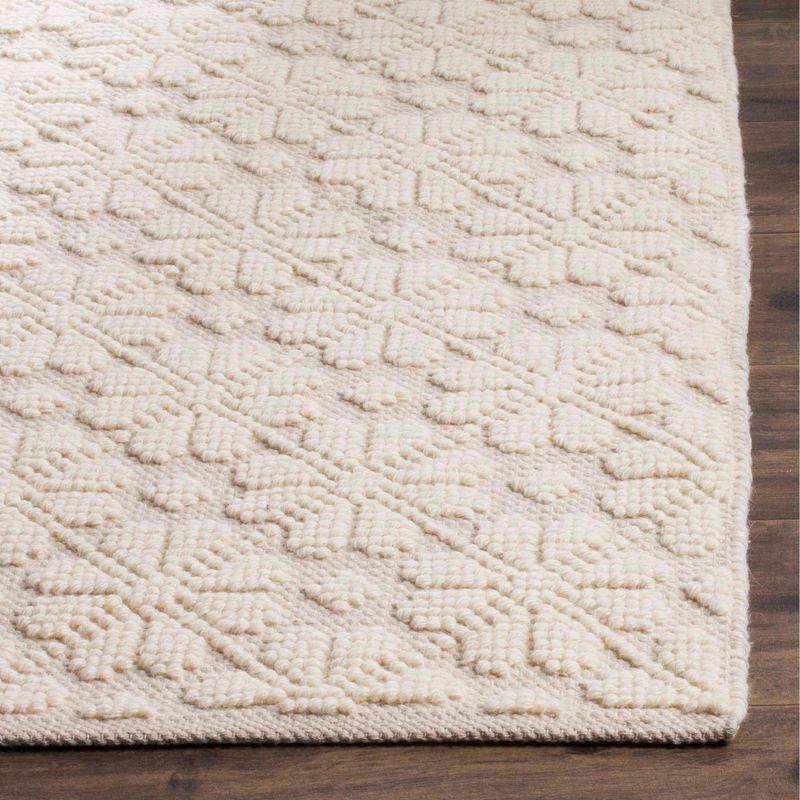 Ivory Elegance Hand-Knotted Wool-Cotton Blend 27" Runner Rug