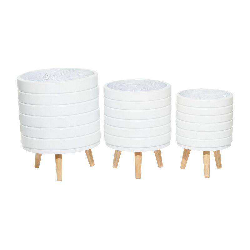 Cosmoliving By Cosmopolitan Set Of 3 White Wood Planter 14", 16", 18"H