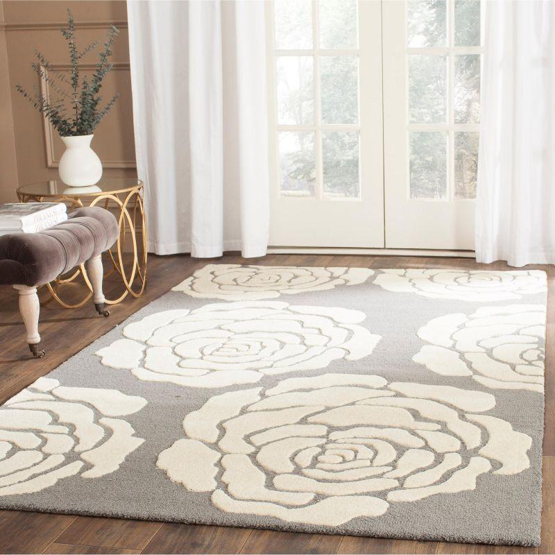 Dark Grey and Ivory Hand-Tufted Wool 8' x 10' Area Rug