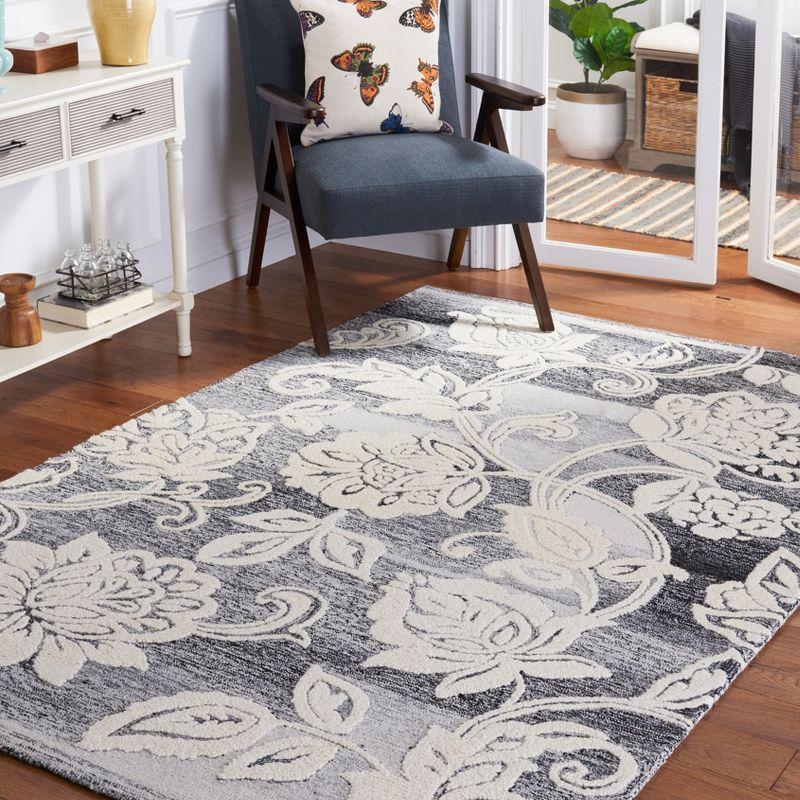 Hand-Tufted Floral Jardin Wool & Synthetic Rug - Black/Ivory, 4' x 6'