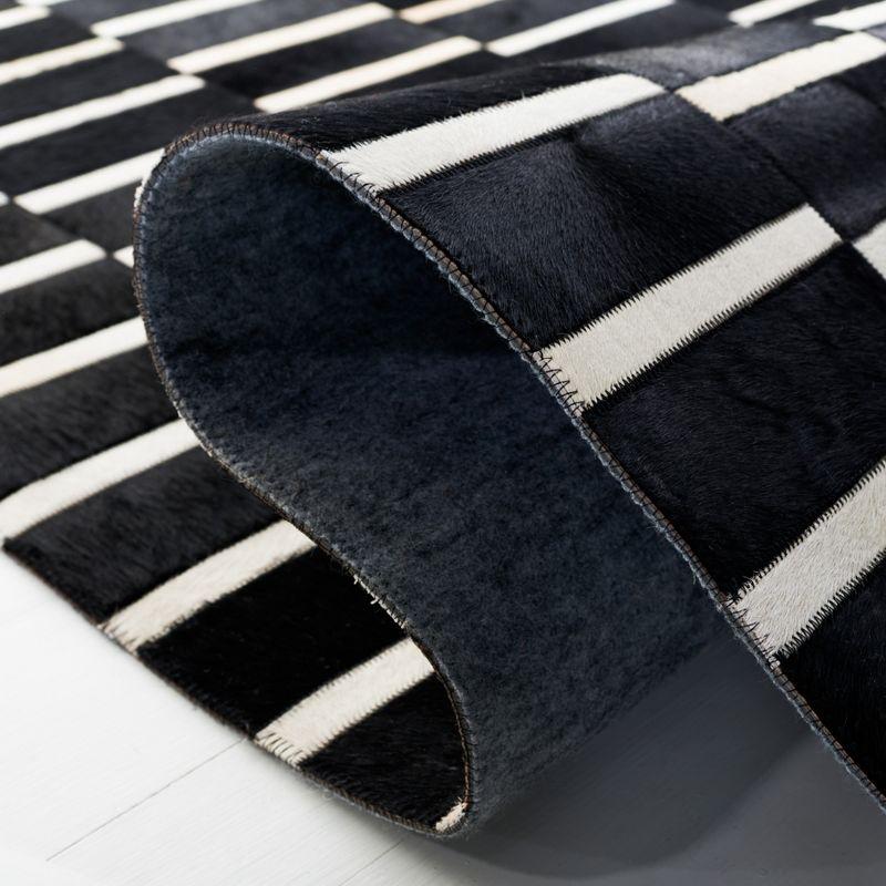 Studio Leather STL821 Hand Woven Area Rug - Black/Beige - 4'x6' - Safavieh.
