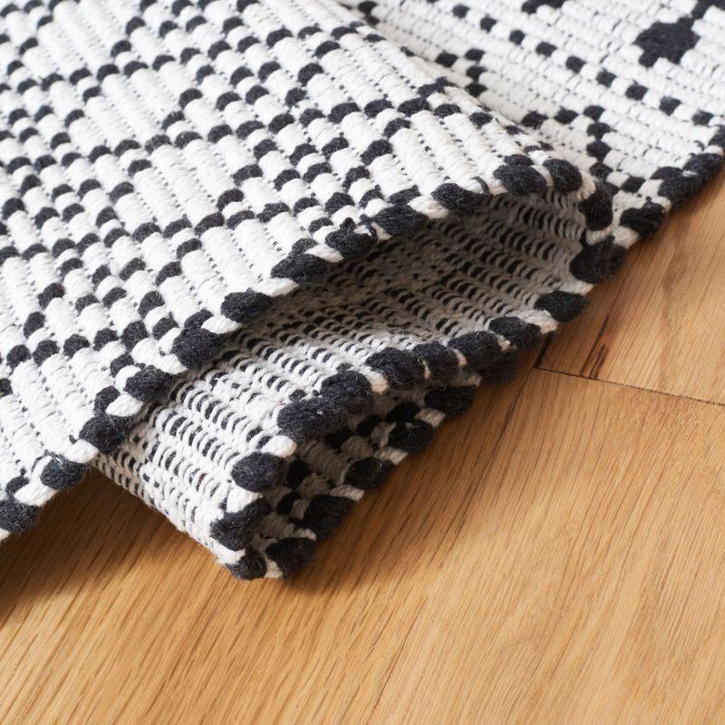 Kilim KLM704 Hand Woven Area Rug - Ivory/Black - 8'x10' - Safavieh.