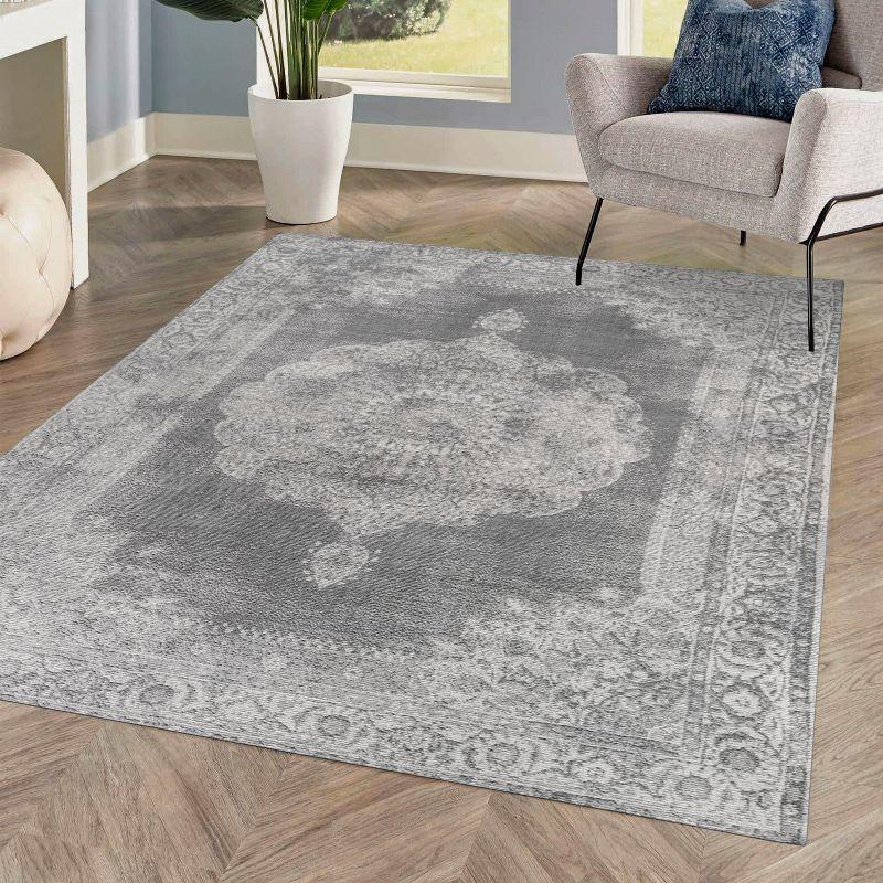 Rosalia 3' x 5' Gray/Dark Gray Synthetic Reversible Round Area Rug