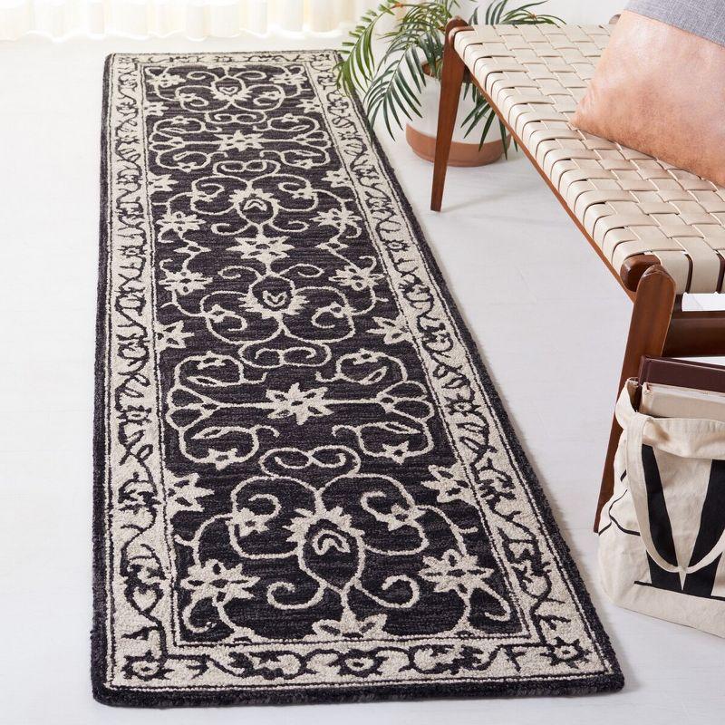 Jardin JAR601 Hand Tufted Area Rug  - Safavieh