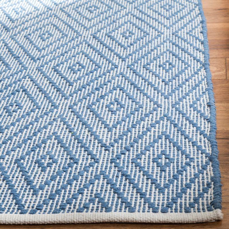 Montauk MTK811 Hand Woven Area Rug - Blue/Ivory - 5'x8' - Safavieh.