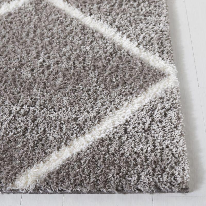 5' x 7' White and Grey Geometric Shag Area Rug