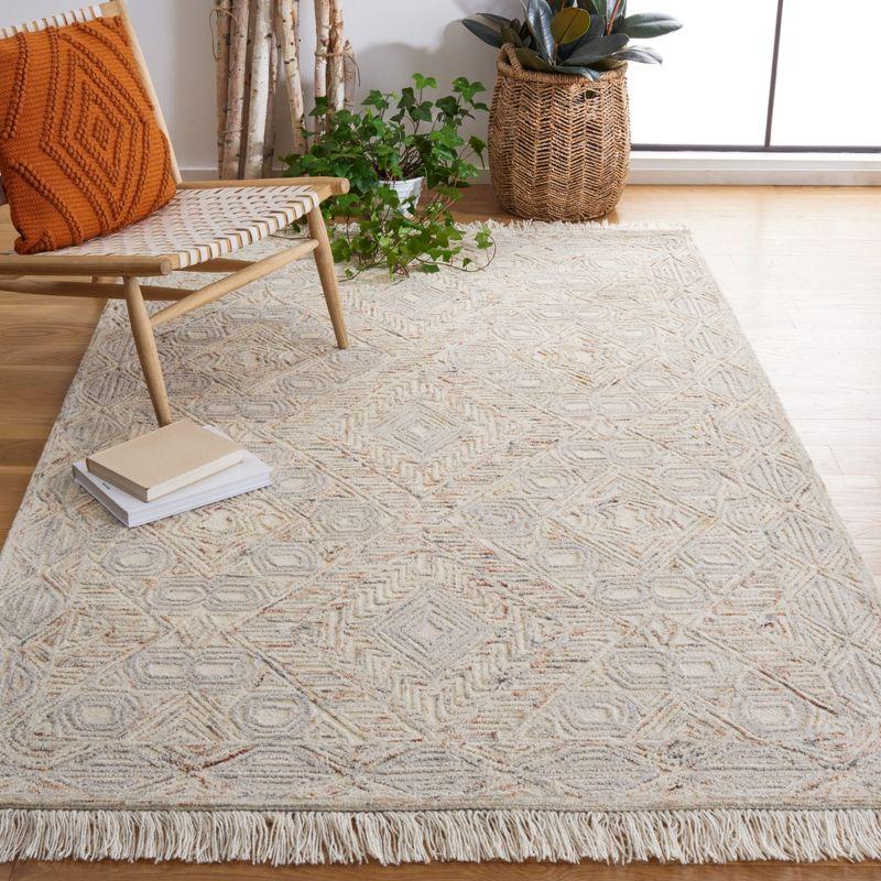 Ikat IKT801 Hand Tufted Area Rug - Ivory/Grey - 4'x6' - Safavieh.