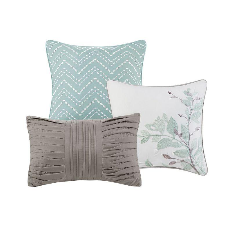 Madison Park 6 Piece Printed Quilt Set with Throw Pillows
