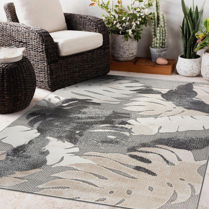 World Rug Gallery Arles Palm Floral Leaves Indoor/Outdoor Area Rug