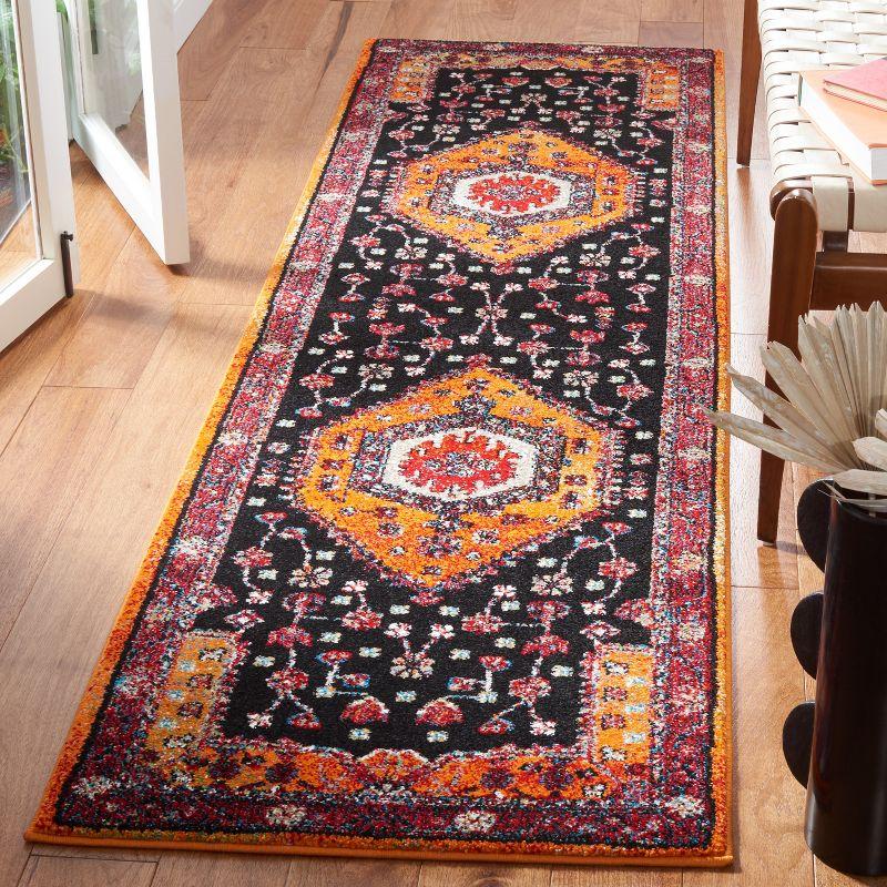 Vintage Hamadan VTH204 Power Loomed Area Rug  - Safavieh