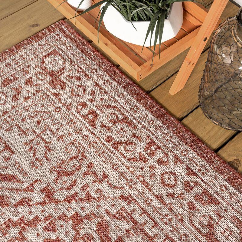 5' Square Sinjuri Medallion Textured Weave Indoor/Outdoor Area Rug, Red/Taupe - JONATHAN Y