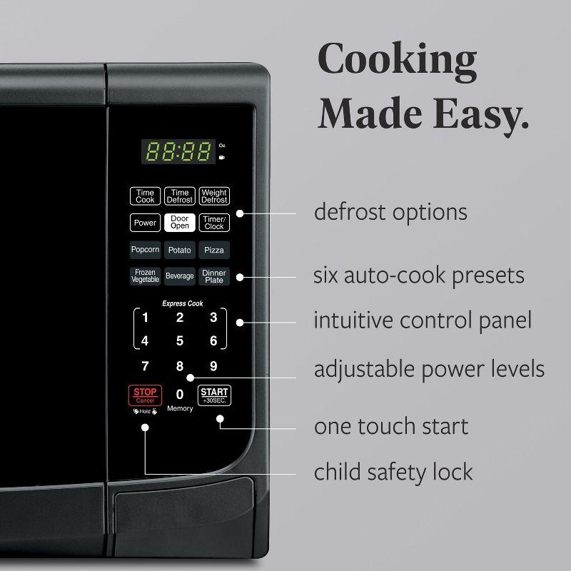 Farberware Farberware 0.9 Cubic Feet Countertop Microwave FM09BKA