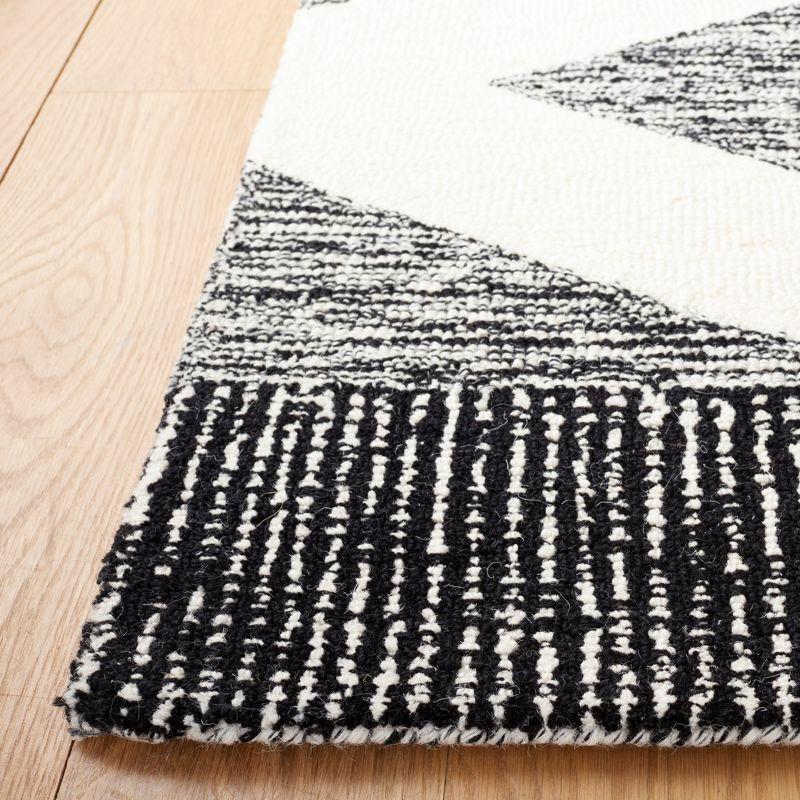 Handmade Black and White Wool Tufted Square Rug