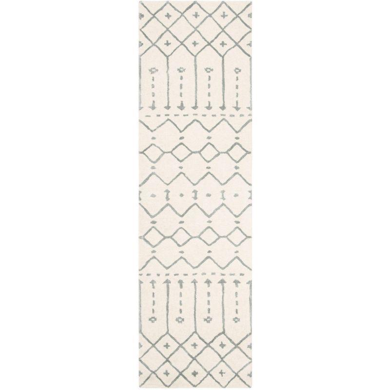 Himalaya HIM903 Handmade Accent Rug - 2'3"x4' - Ivory/Grey - Safavieh