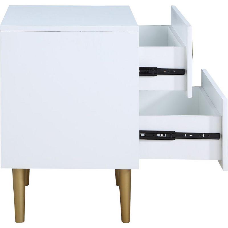 Meridian Furniture,Zayne White Nightstand