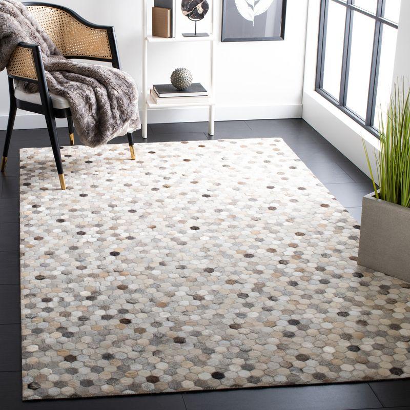 Geometric Patchwork Cowhide Area Rug in Cream and Gray - 5' x 8'