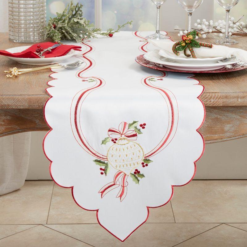 Saro Lifestyle Embroidered Table Runner With Christmas Design