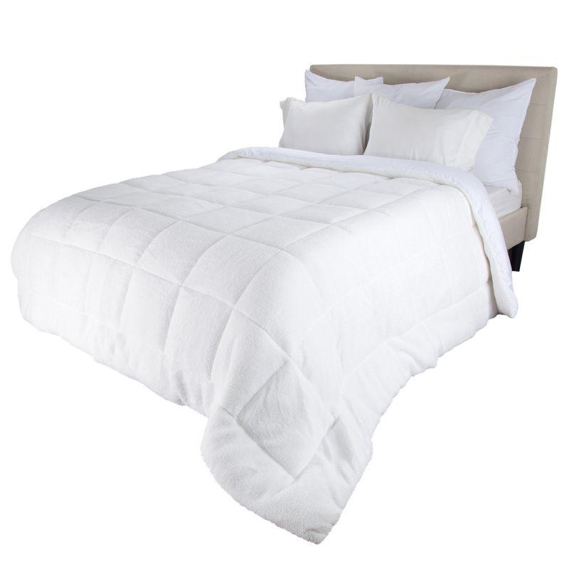 Hastings Home Down Alternative Comforter (Twin)