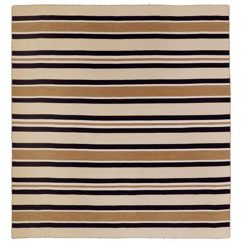 Liora Manne Sorrento Stripes Indoor/Outdoor Rug..