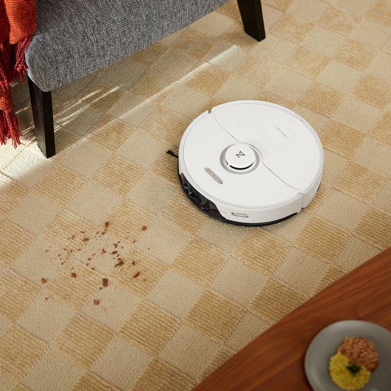 Roborock S8 Robot Vacuum and Mop White: Smart Mapping, Pet Hair Pick Up, Cordless, 180 Min Run Time, App Controlled