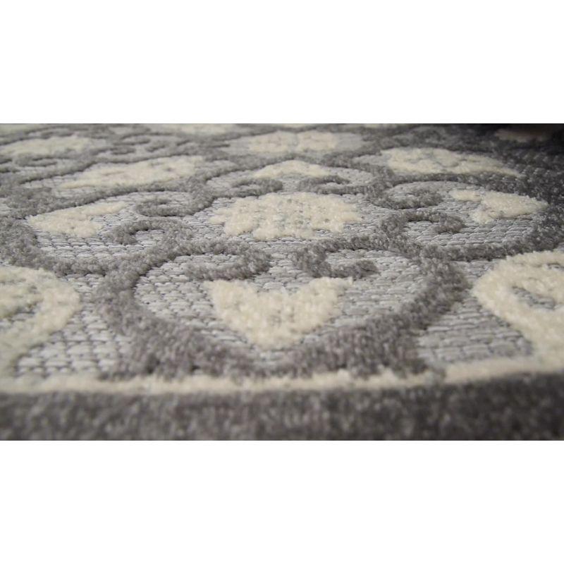 Circus Medallion High-Low Indoor/Outdoor Rug Area Rug - JONATHAN Y