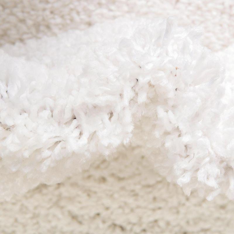 Unique Loom 4' 0 x 6' 0 Davos Shag White Area Rug