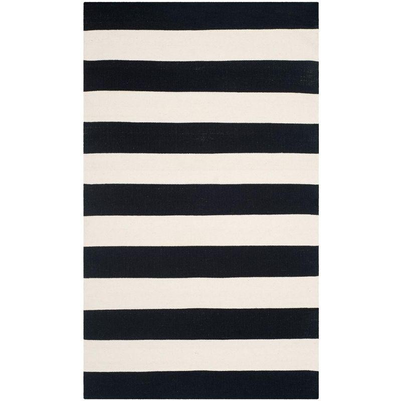 Montauk MTK712 Hand Woven Indoor Accent Rug - Black/Ivory - 3'x5' - Safavieh