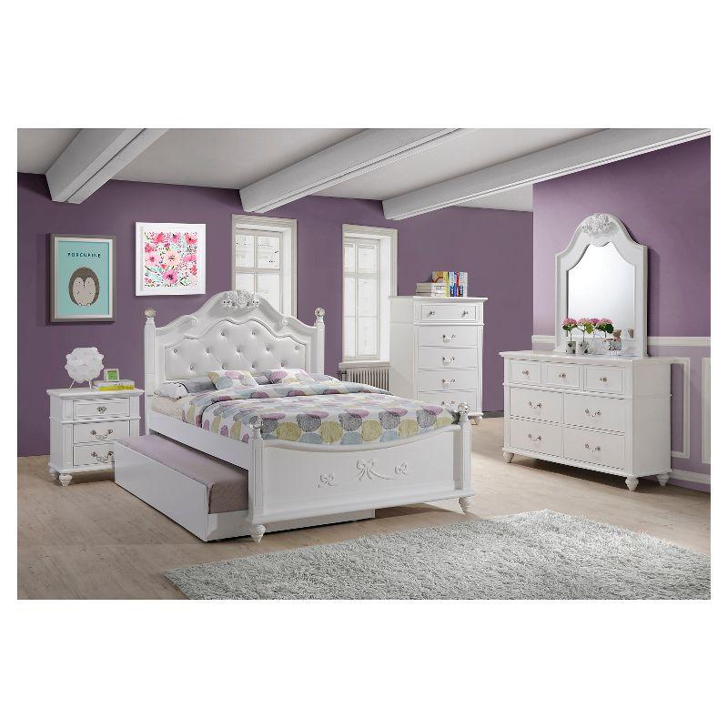 Picket House Furnishings Annie Dresser White: 5-Drawer Horizontal Storage, Wood Frame, Metal Glides