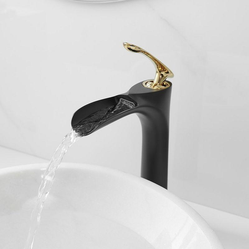 6050 Vessel Sink Faucet Vessel Sink Faucet Single-handle Bathroom Faucet with Drain Assembly