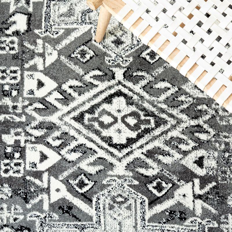 Vintage Hamadan VTH211 Power Loomed Indoor Area Rug - Grey/Ivory - 6'7"x6'7" - Safavieh