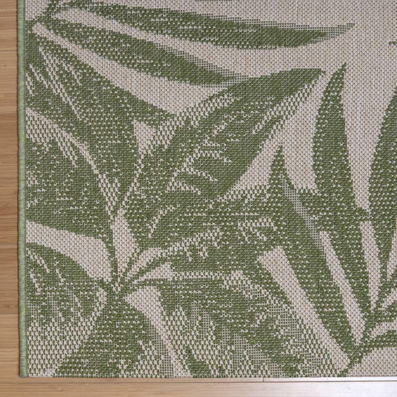 Gertmenian Paseo Tropic Green Palm Border Indoor/Outdoor Flatweave Area Rug