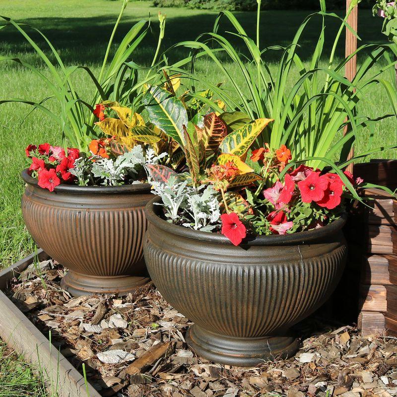 Elizabeth Rust Polyresin Ribbed Urn Planter Set of 2