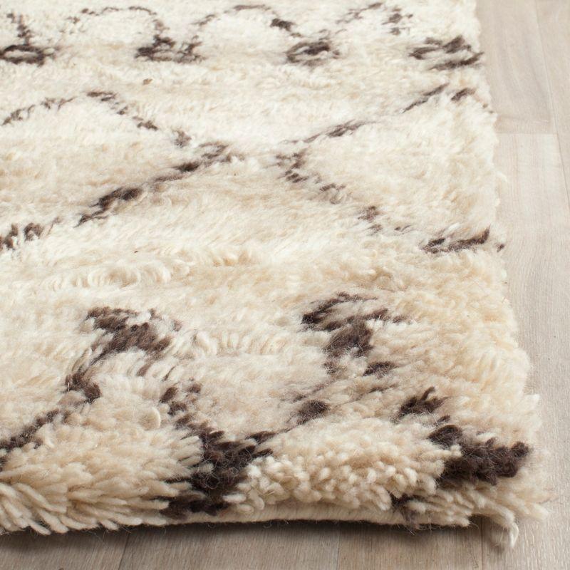 Casablanca Shag CSB851 Hand Tufted Indoor Runner Rug - Ivory/Dark Brown - 2'3"x14' - Safavieh