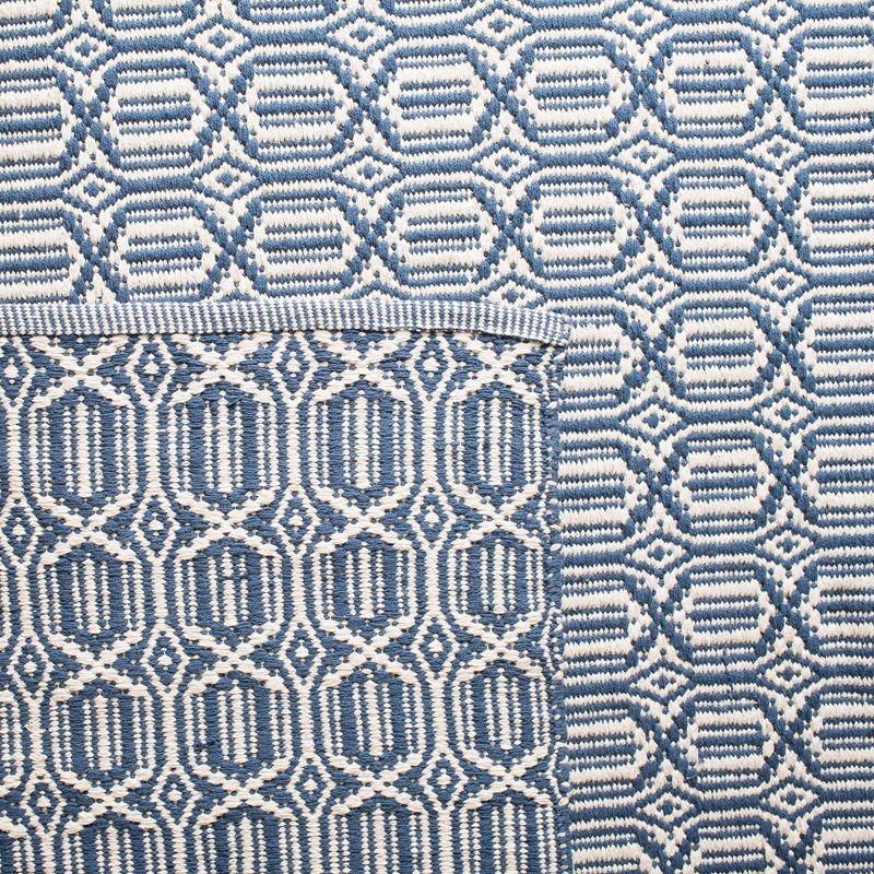 Montauk MTK333 Hand Woven Indoor Area Rug - Ivory/Navy - 4'x6' - Safavieh.