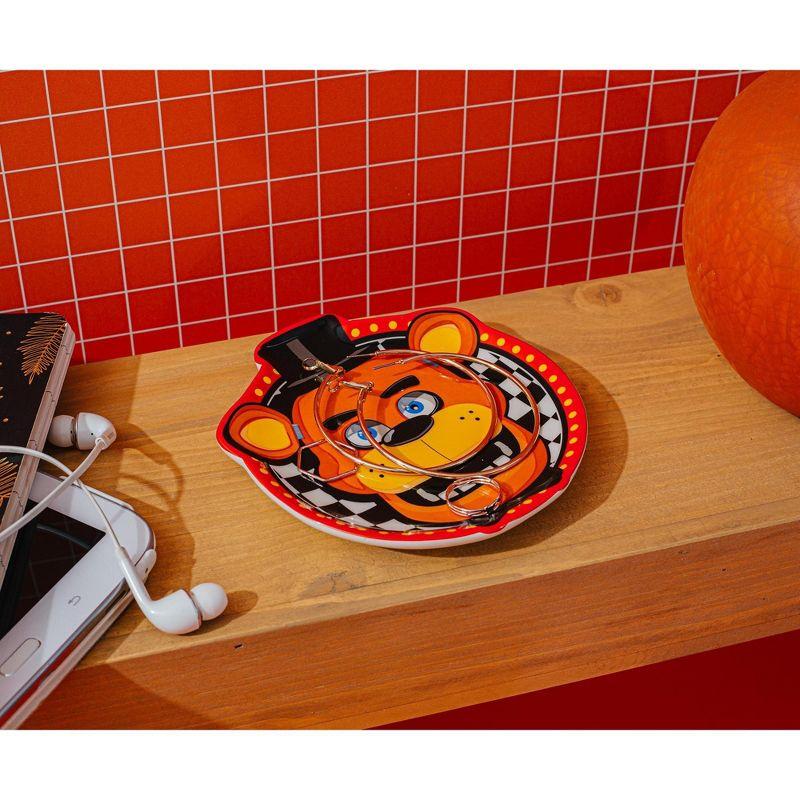 Silver Buffalo Five Nights At Freddy's Freddy Fazbear Ceramic Spoon Rest Dish